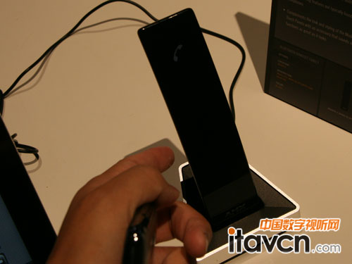 AMXпϵy(tng)Infocomm2012